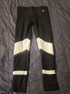 Victoria's Secret PINK Ultimate Black Performance Leggings